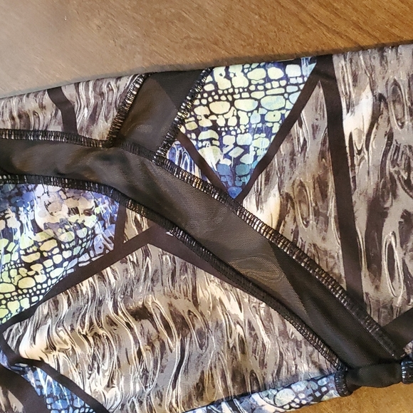 Avai mid calf work out pant - Picture 2 of 4